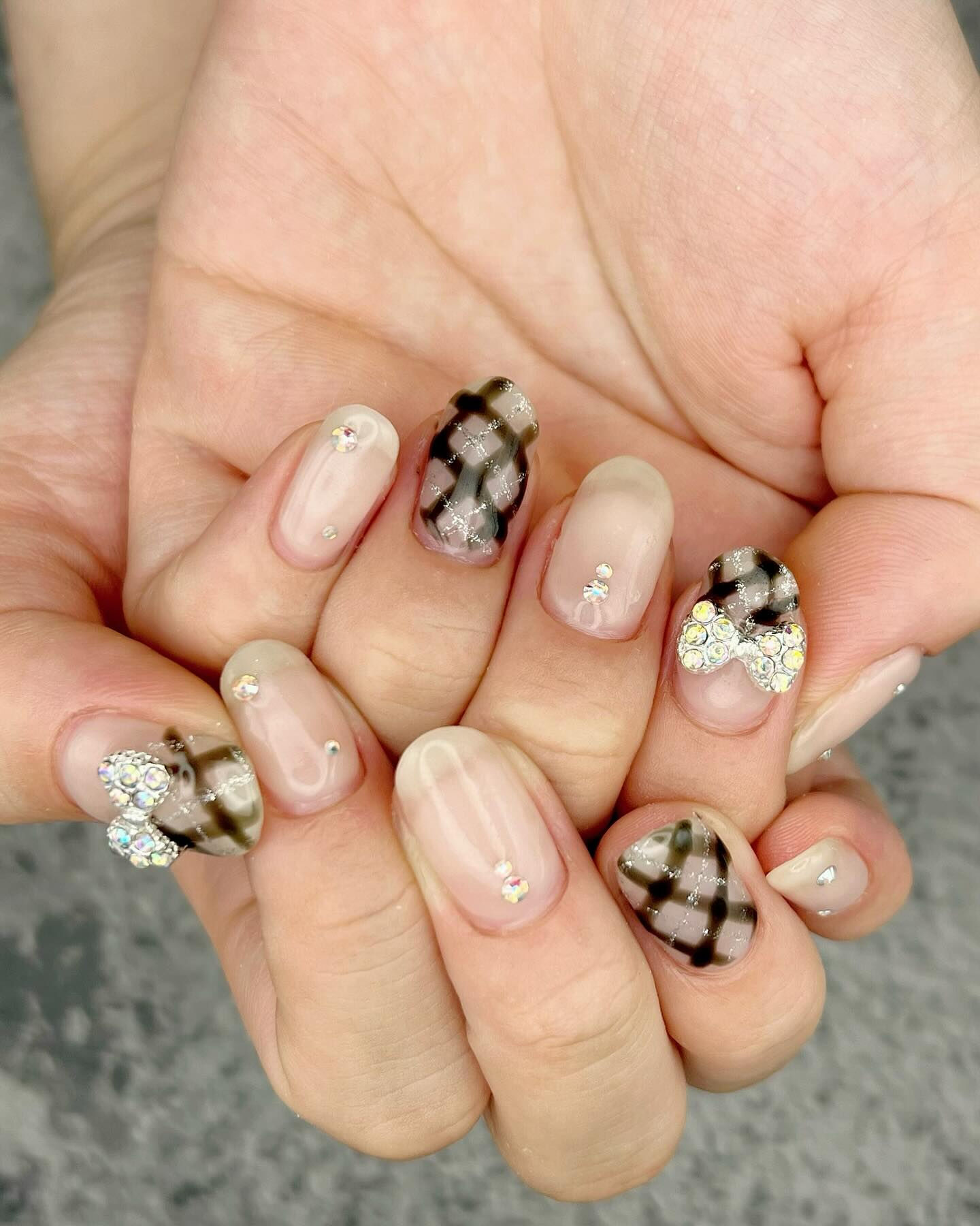 持ち込みデザインをさせていただいたお客様ネイルです💅