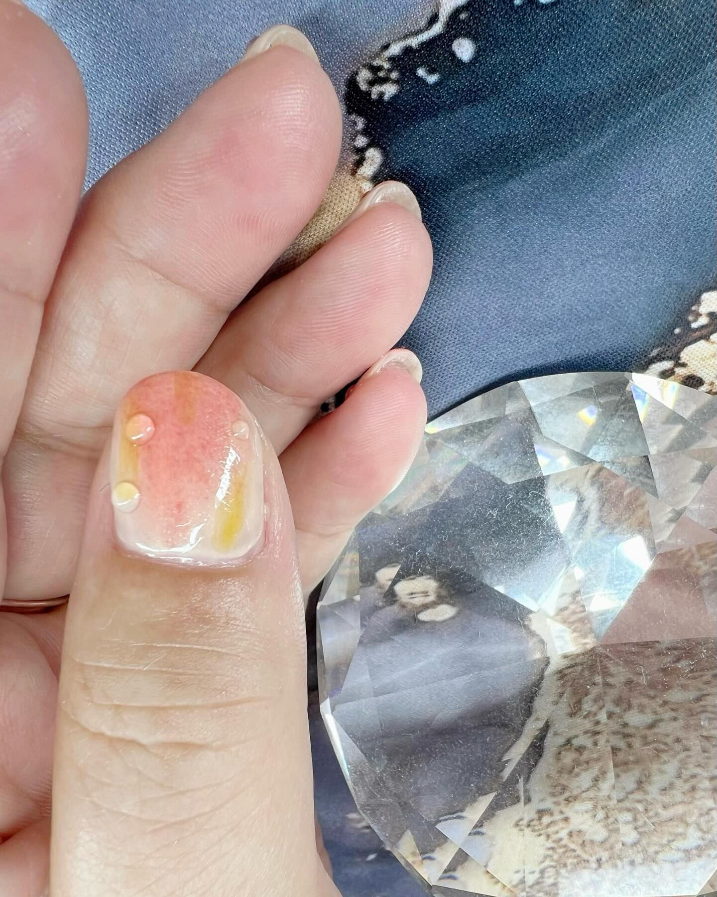 桃ネイルをお客様にさせていただきました💅