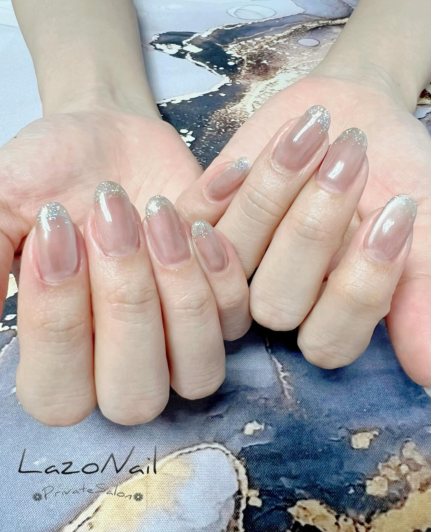 マグ＆フラッシュグラデネイルをさせていただきました💅