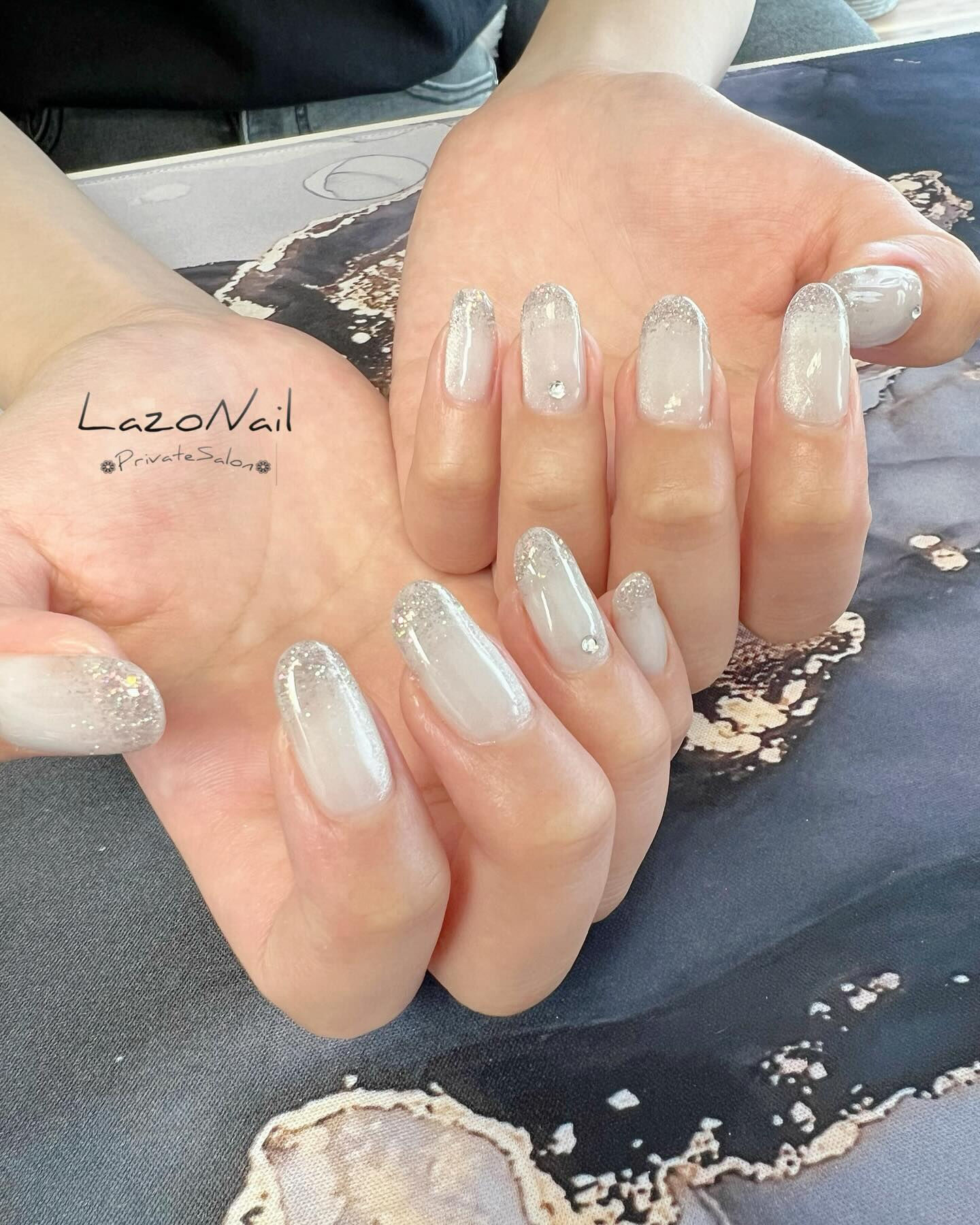 マグ＆フラッシュネイルさせていただきました💅