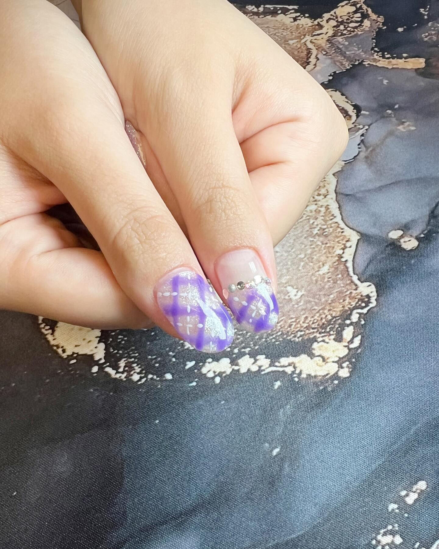 持ち込みデザイン推し色でさせていただきました💅