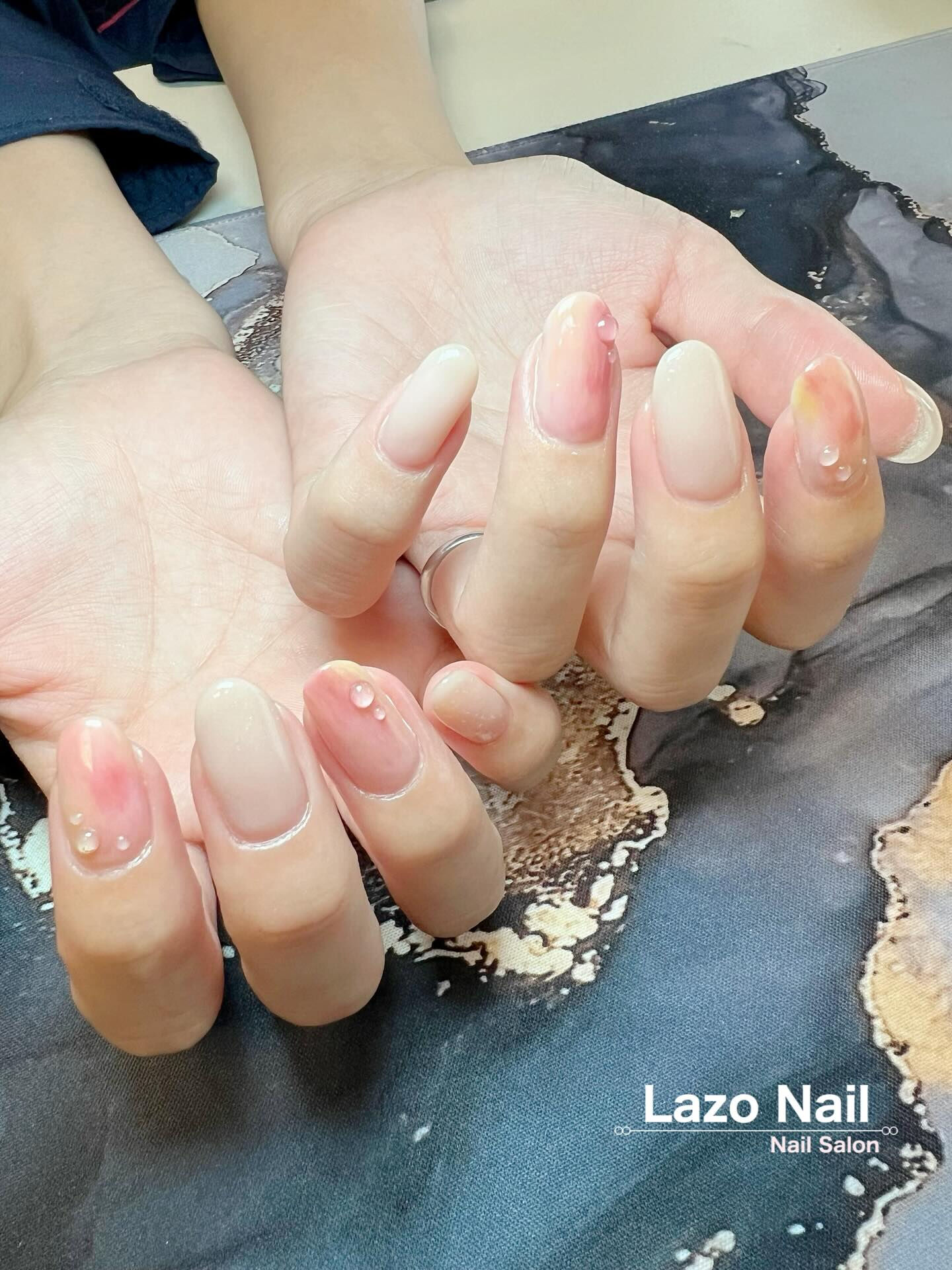桃ネイルさせていただきました💅