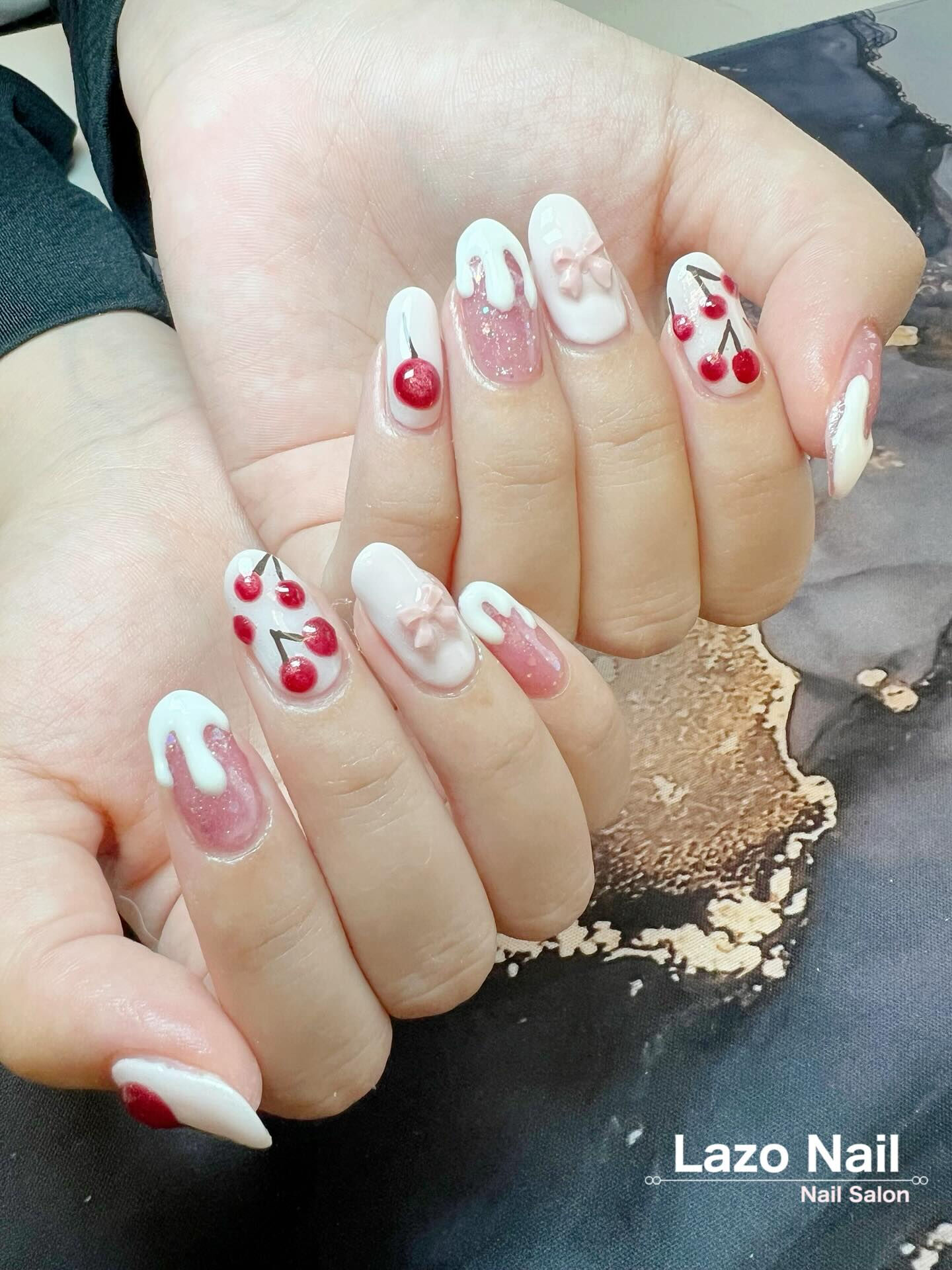 いちごソーダネイルさせていただきました💅