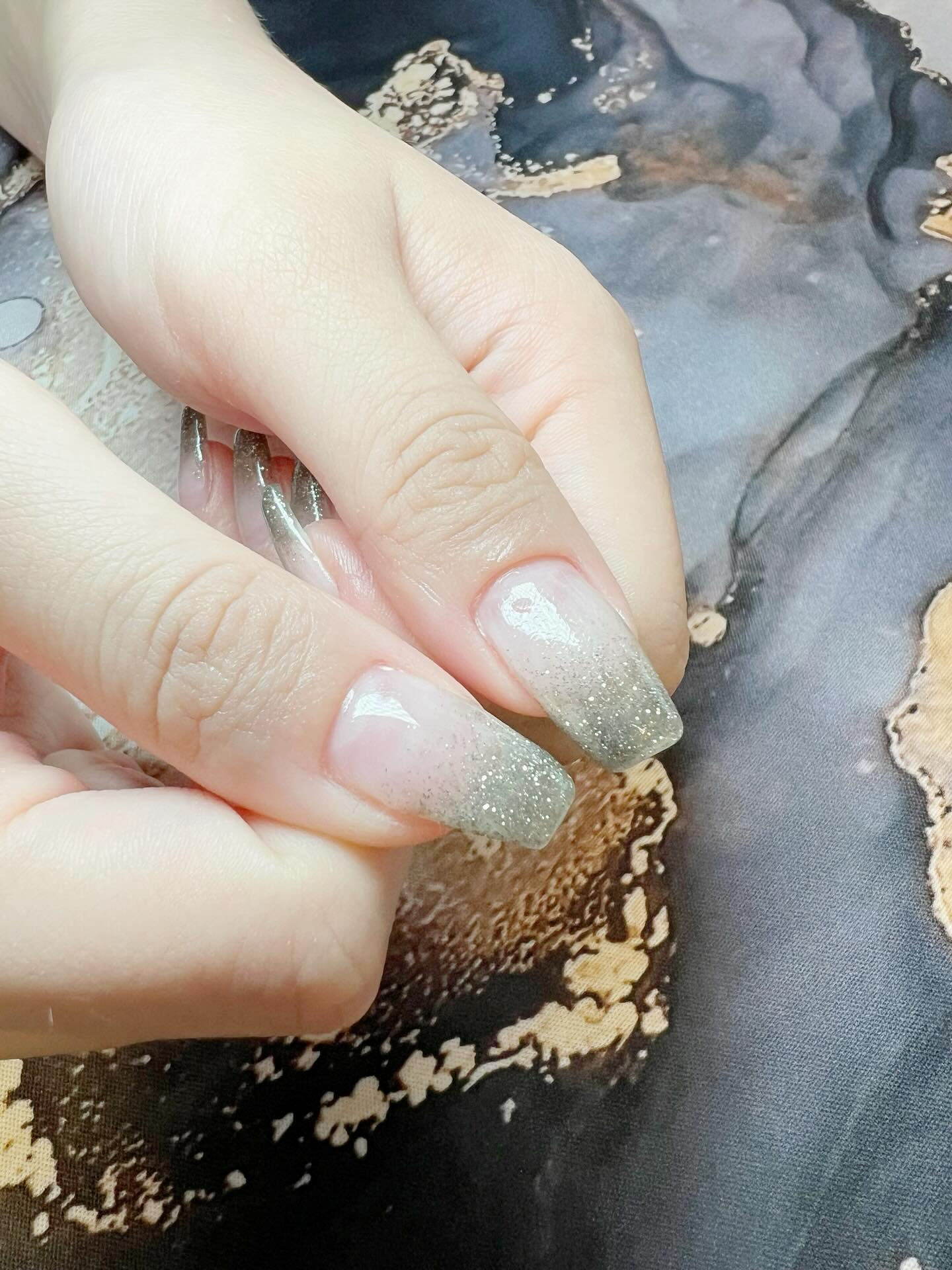 ラメグラさせていただきました💅