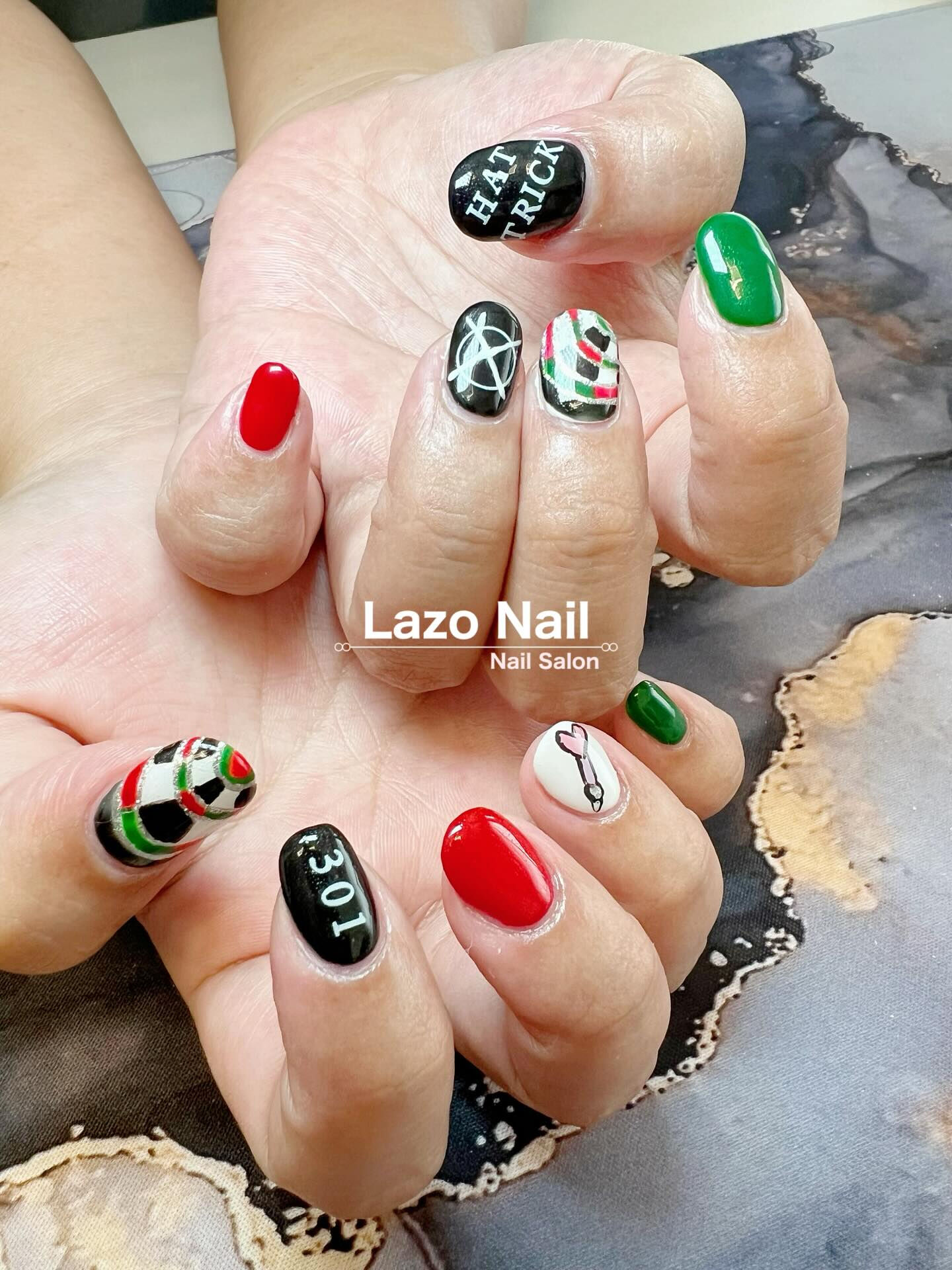 持ち込みデザインでダーツネイルさせていただきました💅