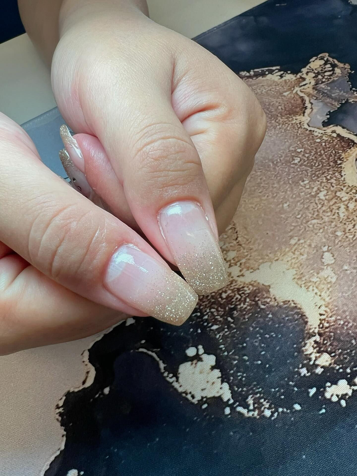 イニシャルネイルさせていただきました💅