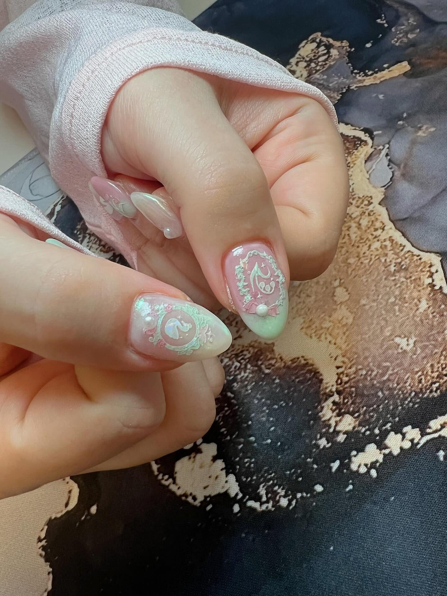持ち込みデザインネイルさせていただきました💅