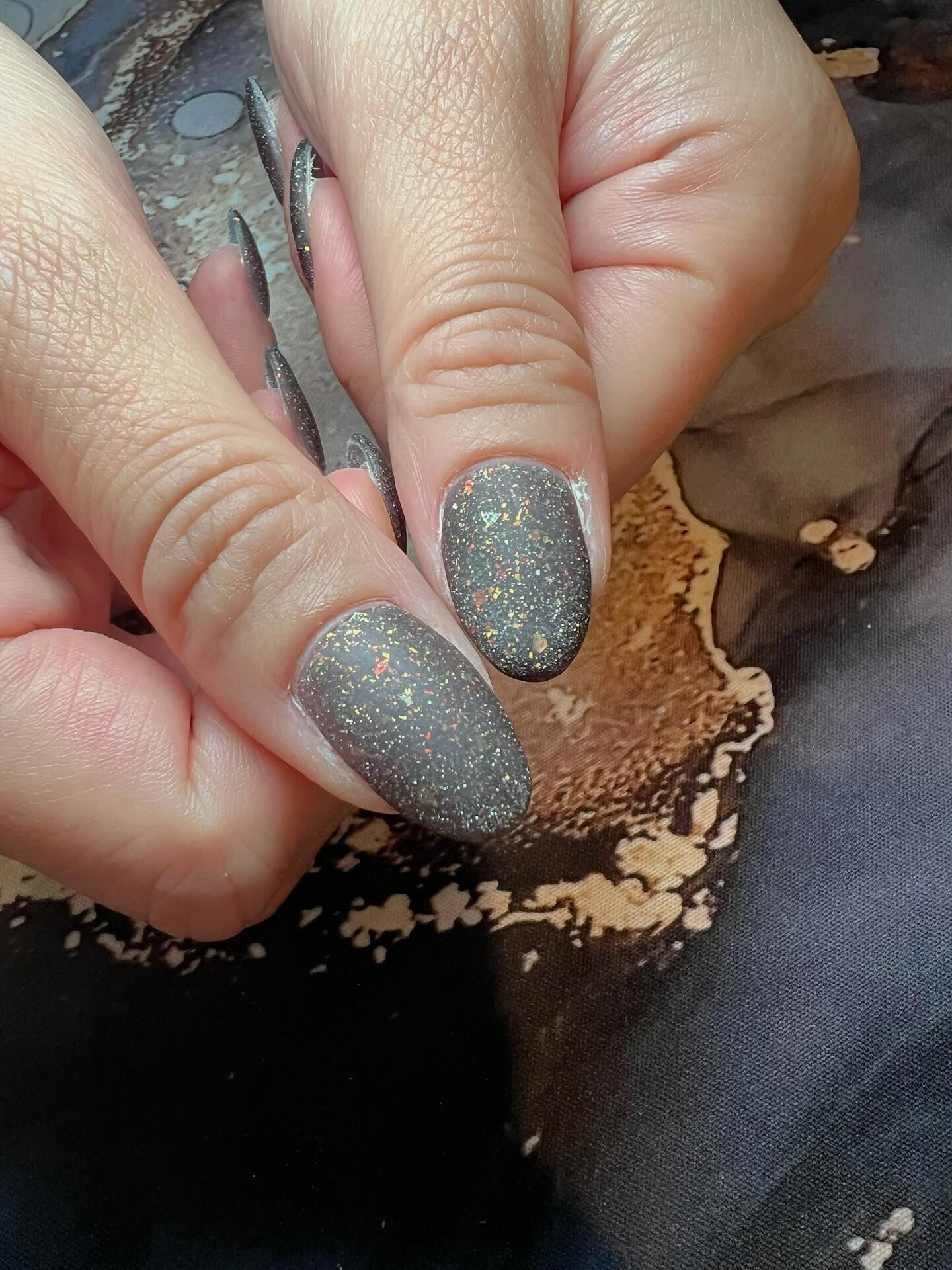 ラメマットネイルさせていただきました💅