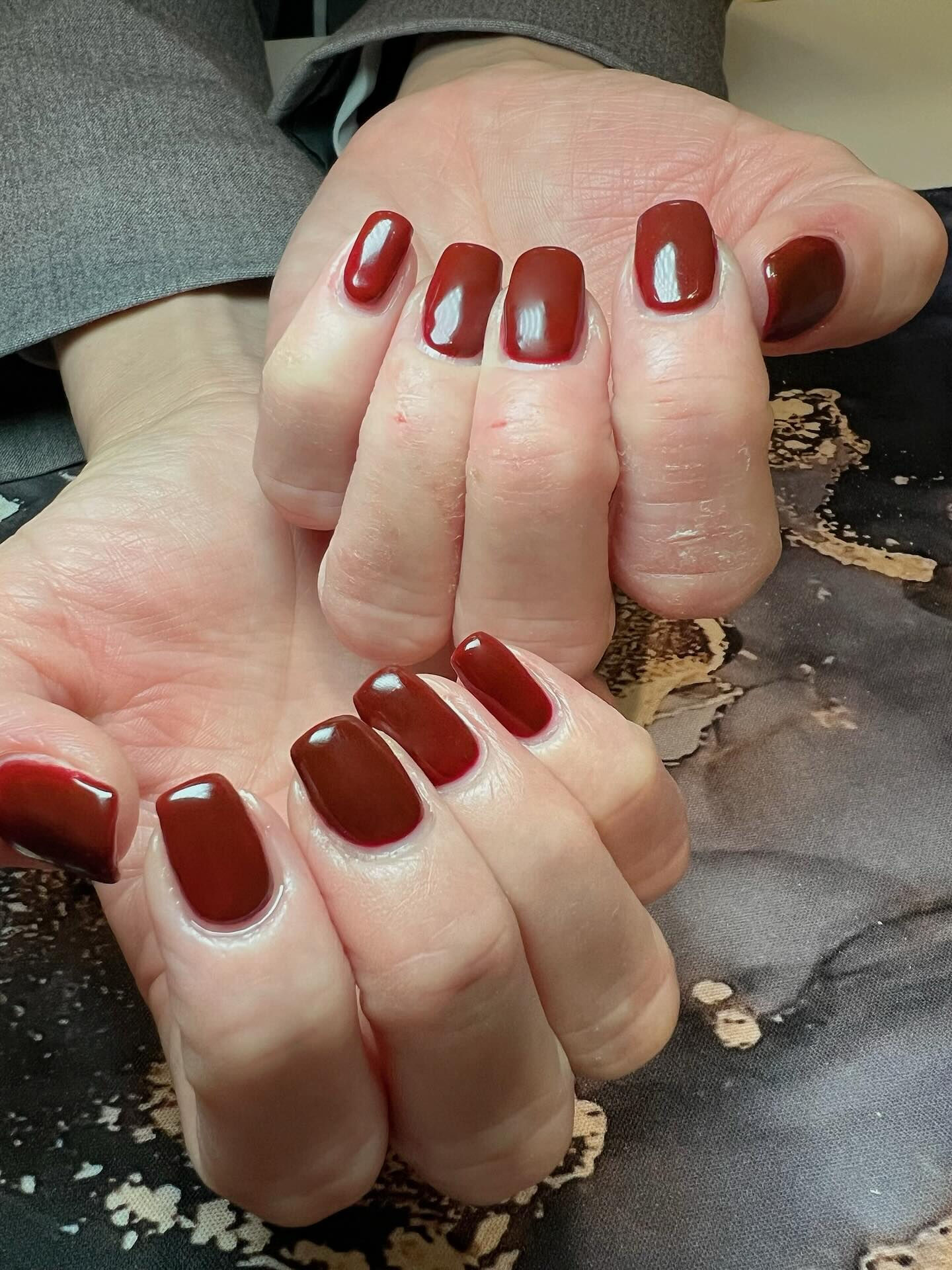 シンプル秋色ワンカラーさせていただきました💅