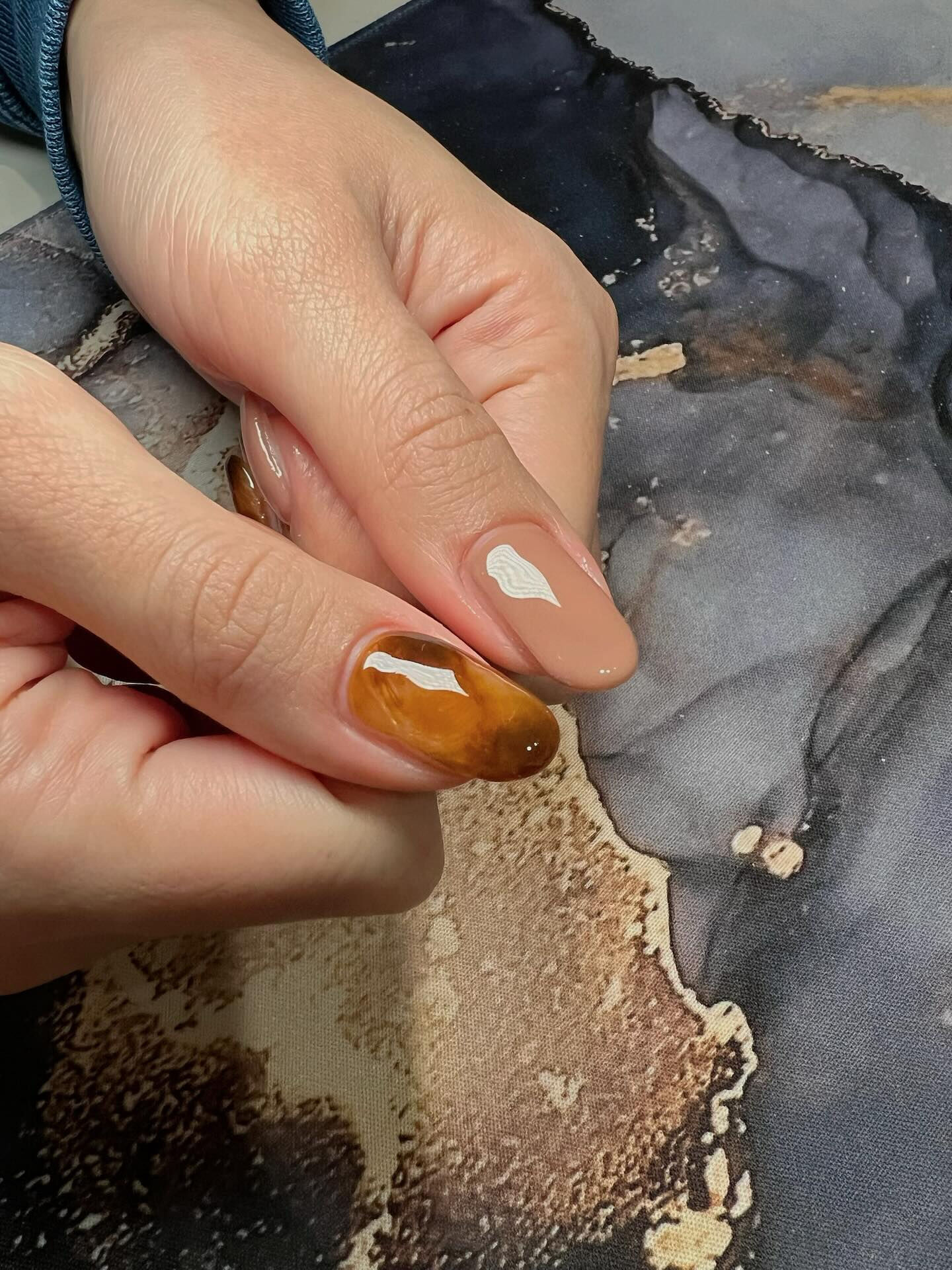 秋べっ甲ネイルさせていただきました💅