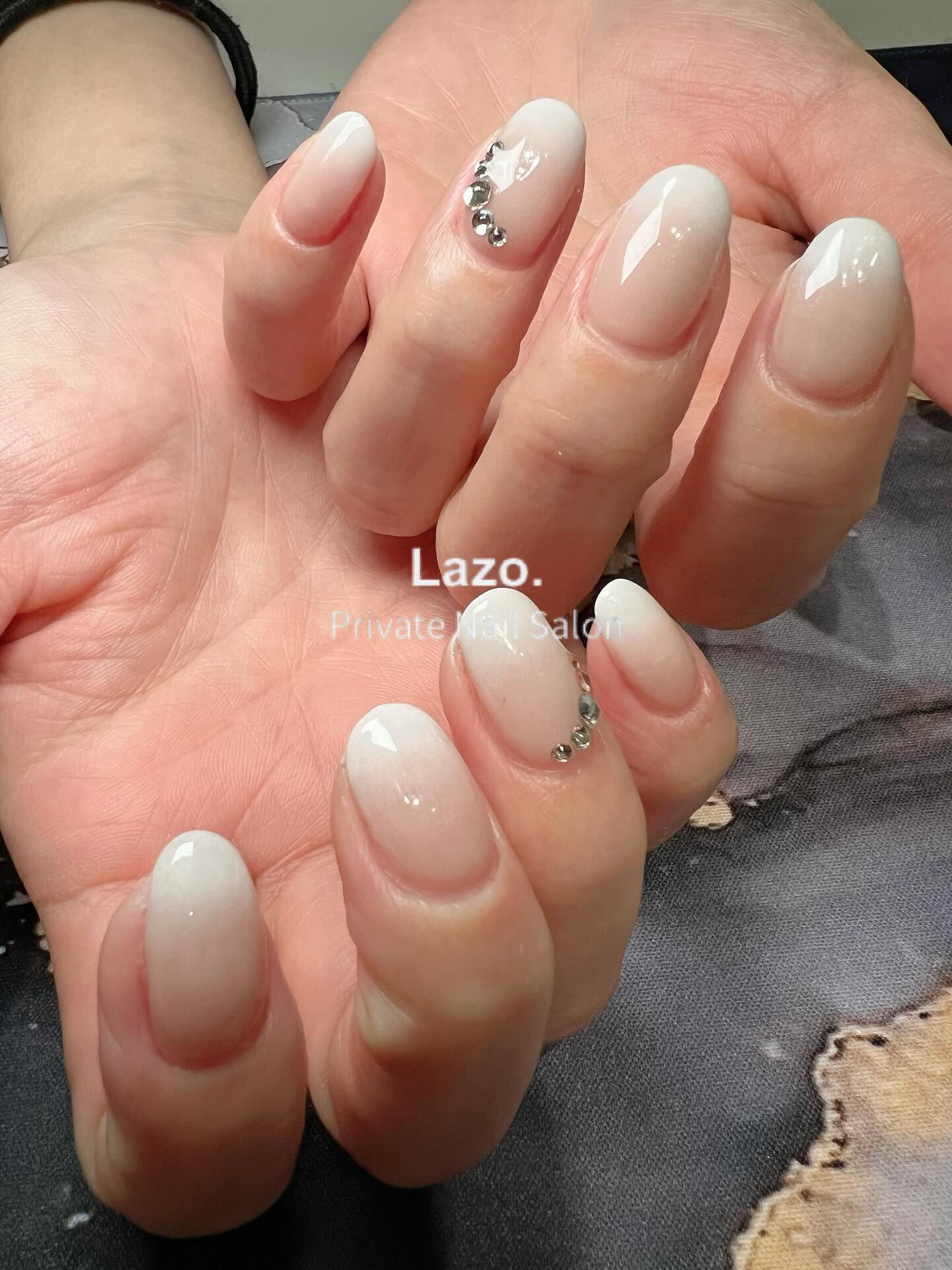 シンプルカラグラさせていただきました💅