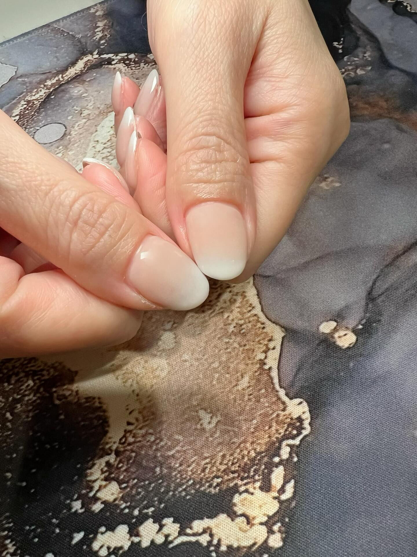 シンプルカラグラさせていただきました💅