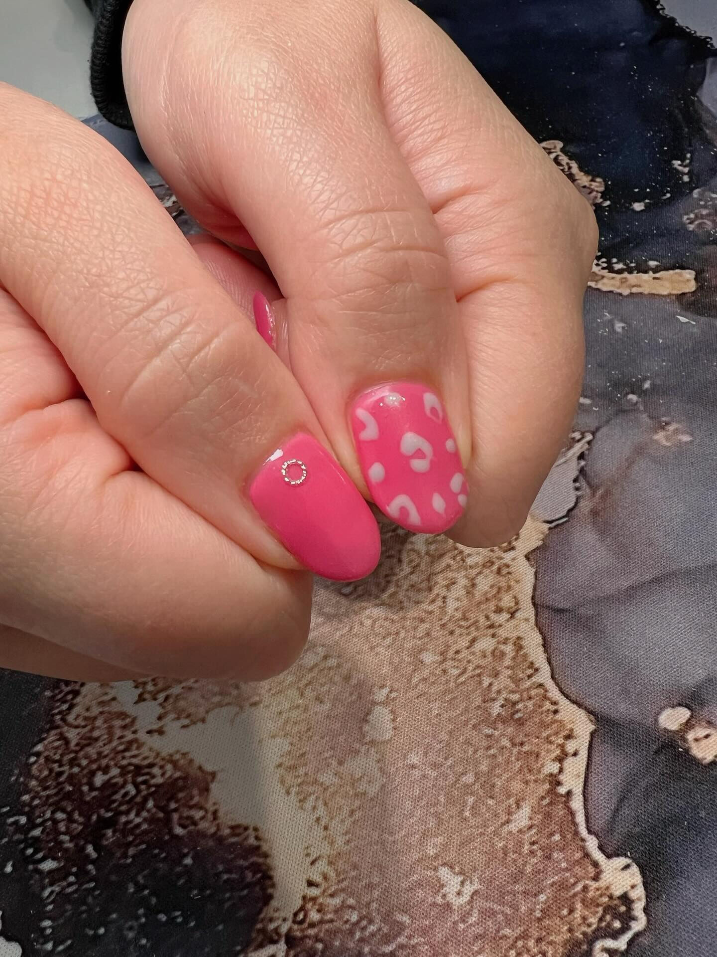 定額シンプル+アートさせていただきました💅