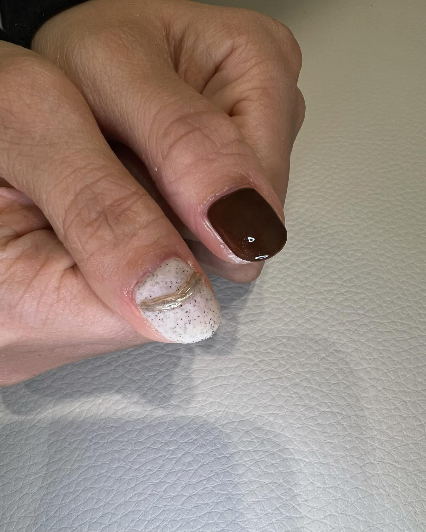 持ち込みデザインでさせていただきました💅