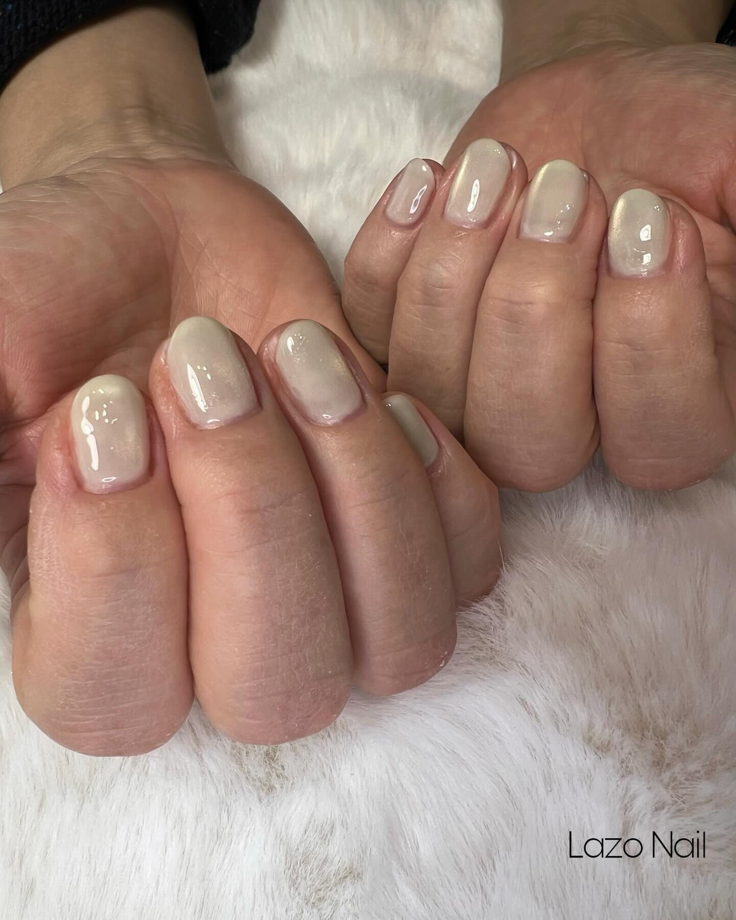 ワンカラーの上にクリアマグさせていただきました💅