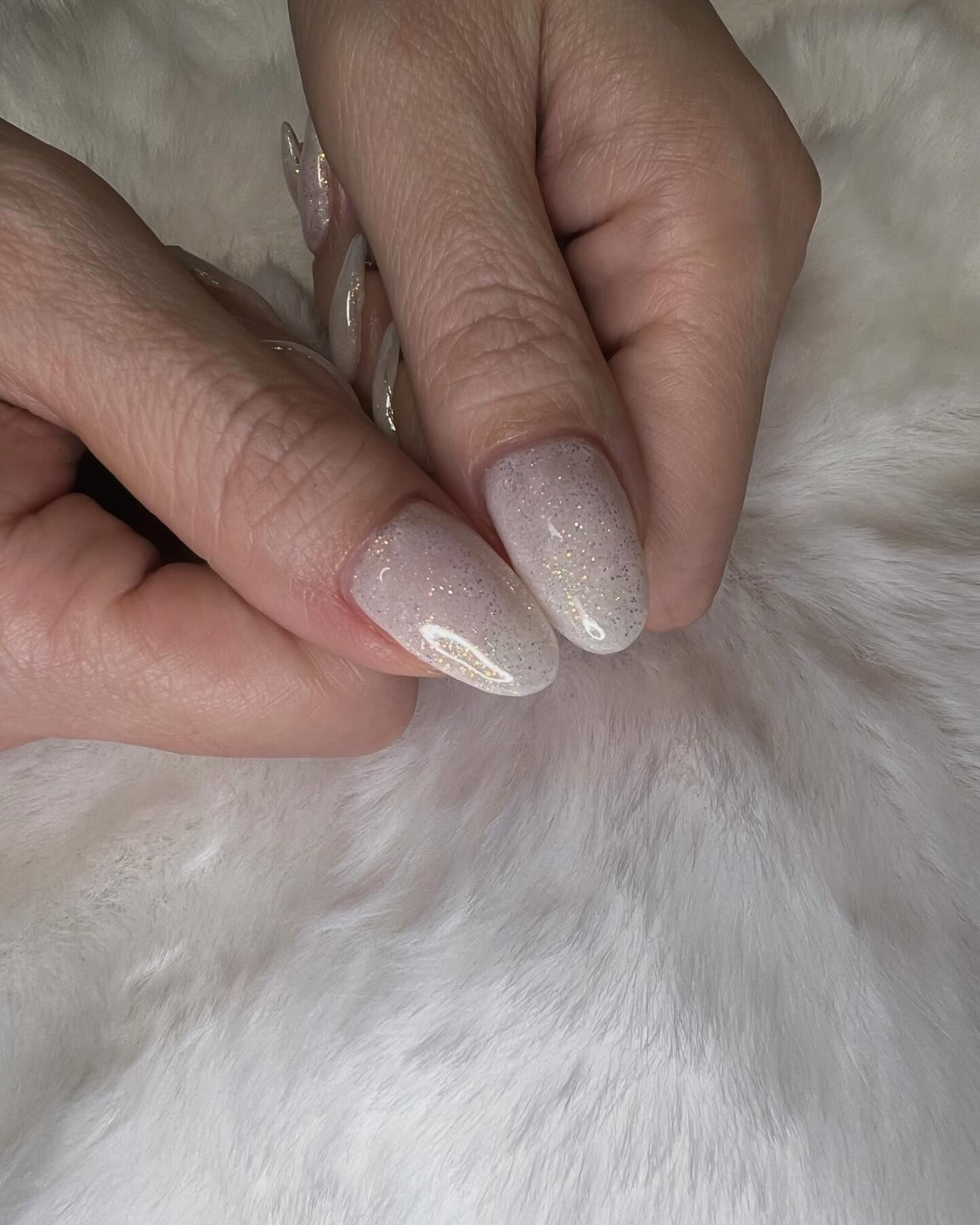 シアカラー&ラメでワンカラーさせていただきました💅