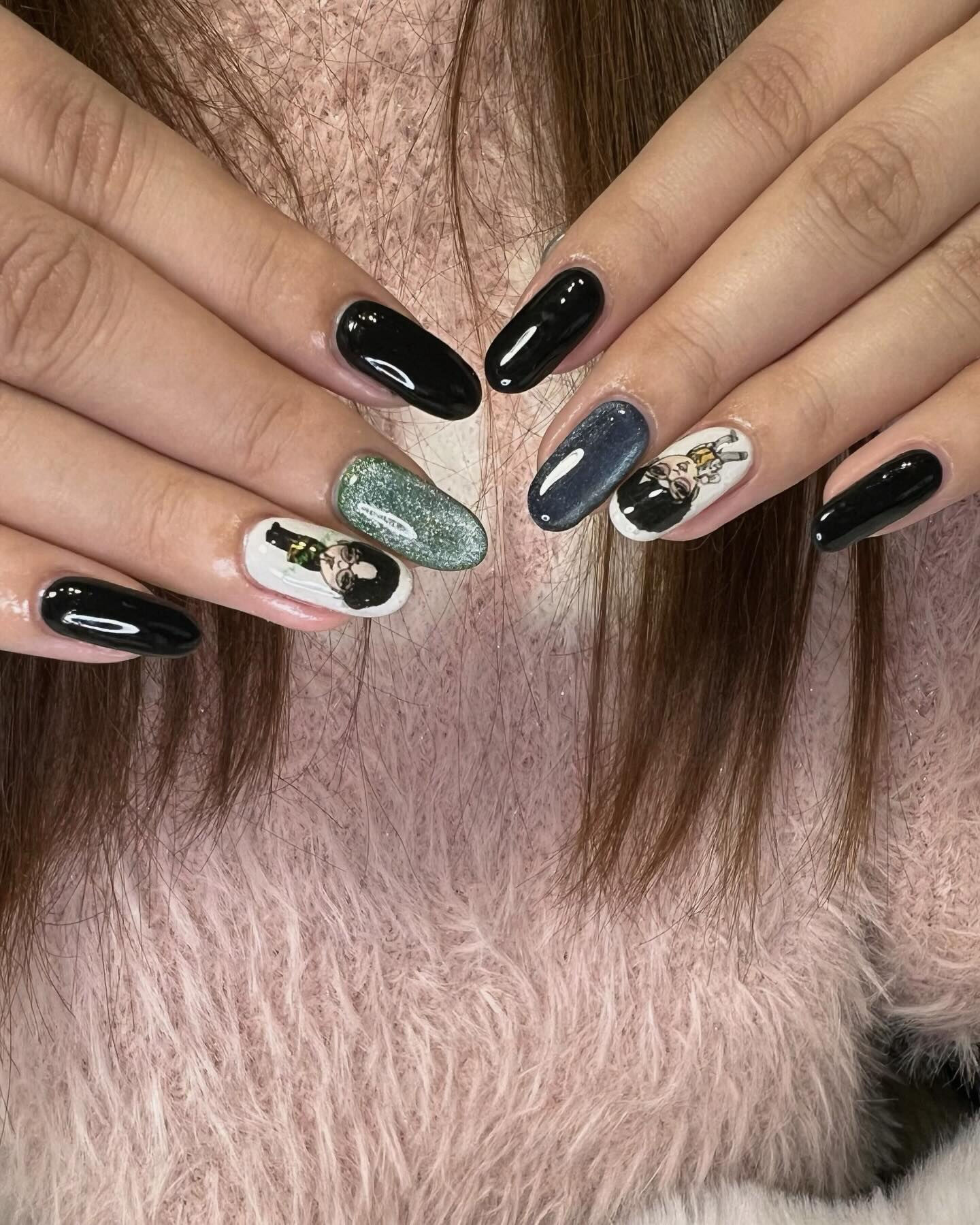 持ち込みデザインで推しネイルさせていただきました💅