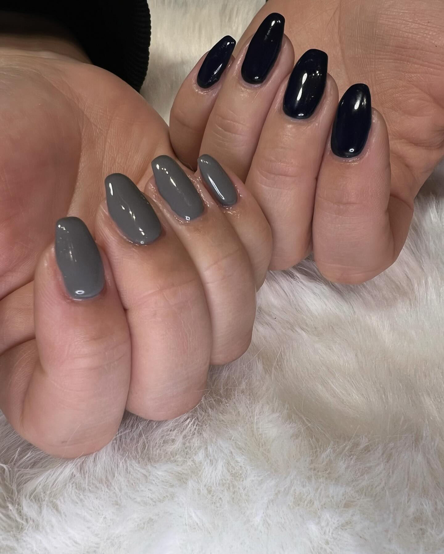 アシメワンカラーネイル💅