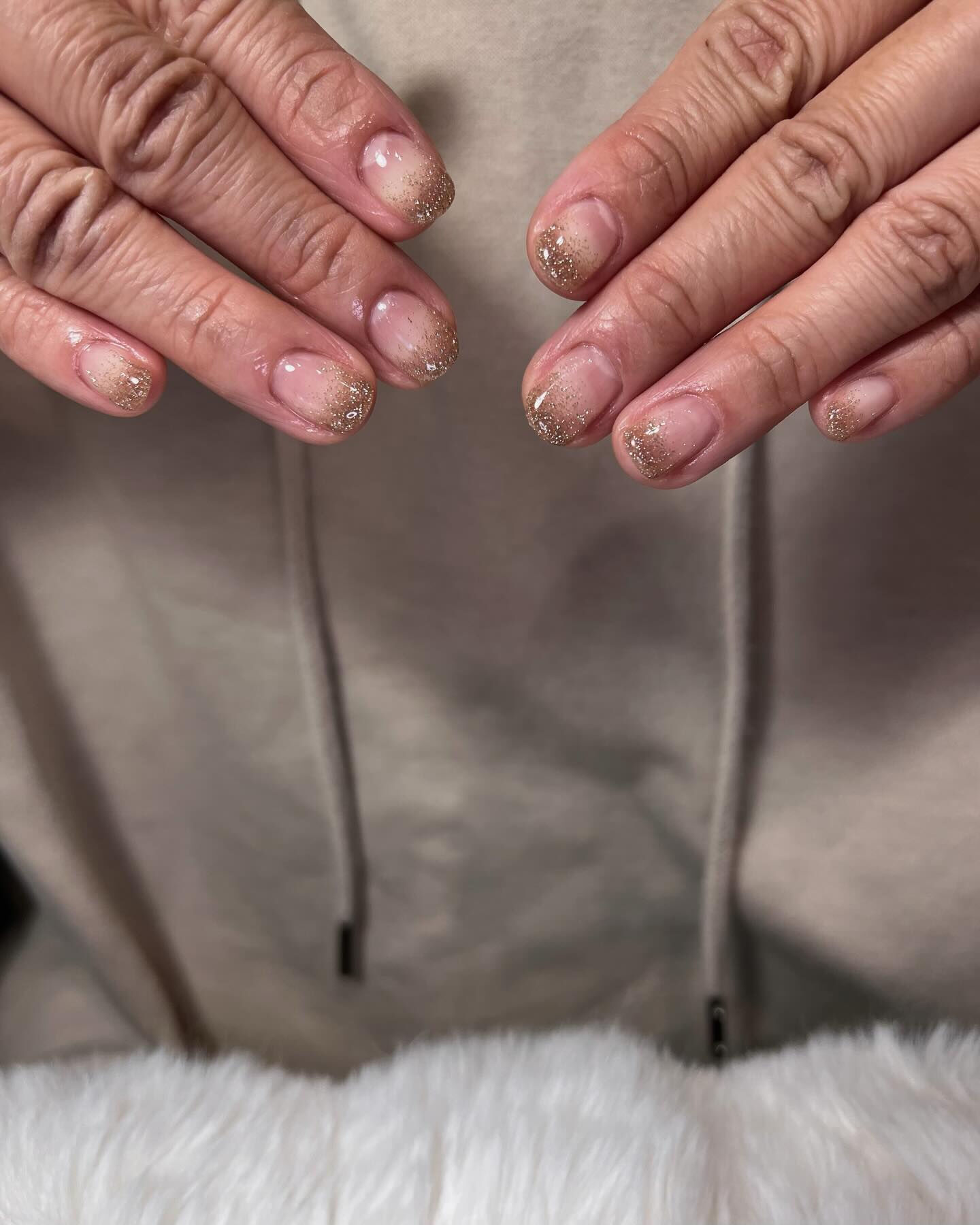 シンプルラメグラネイル💅