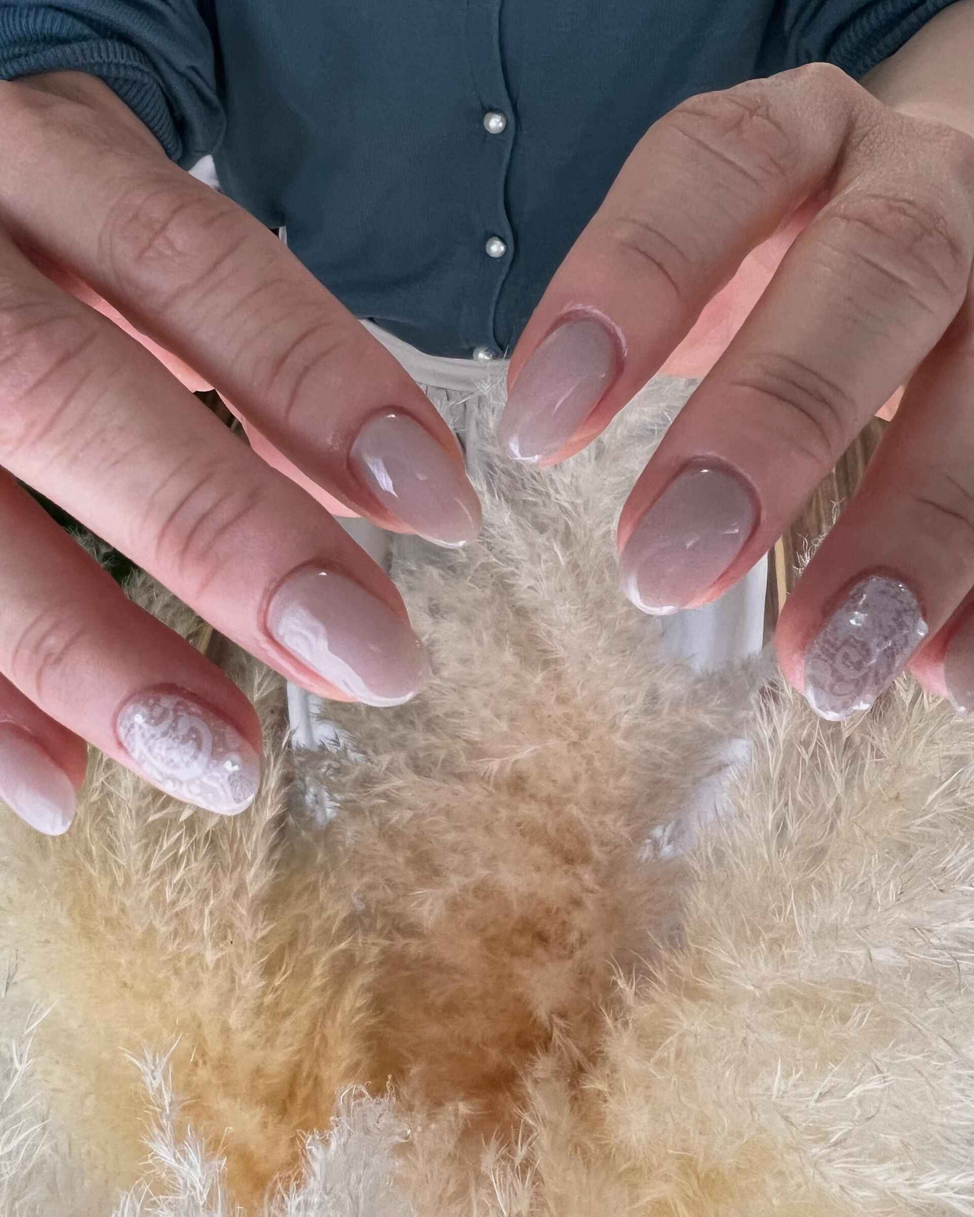 ワンポイントレースネイル💅