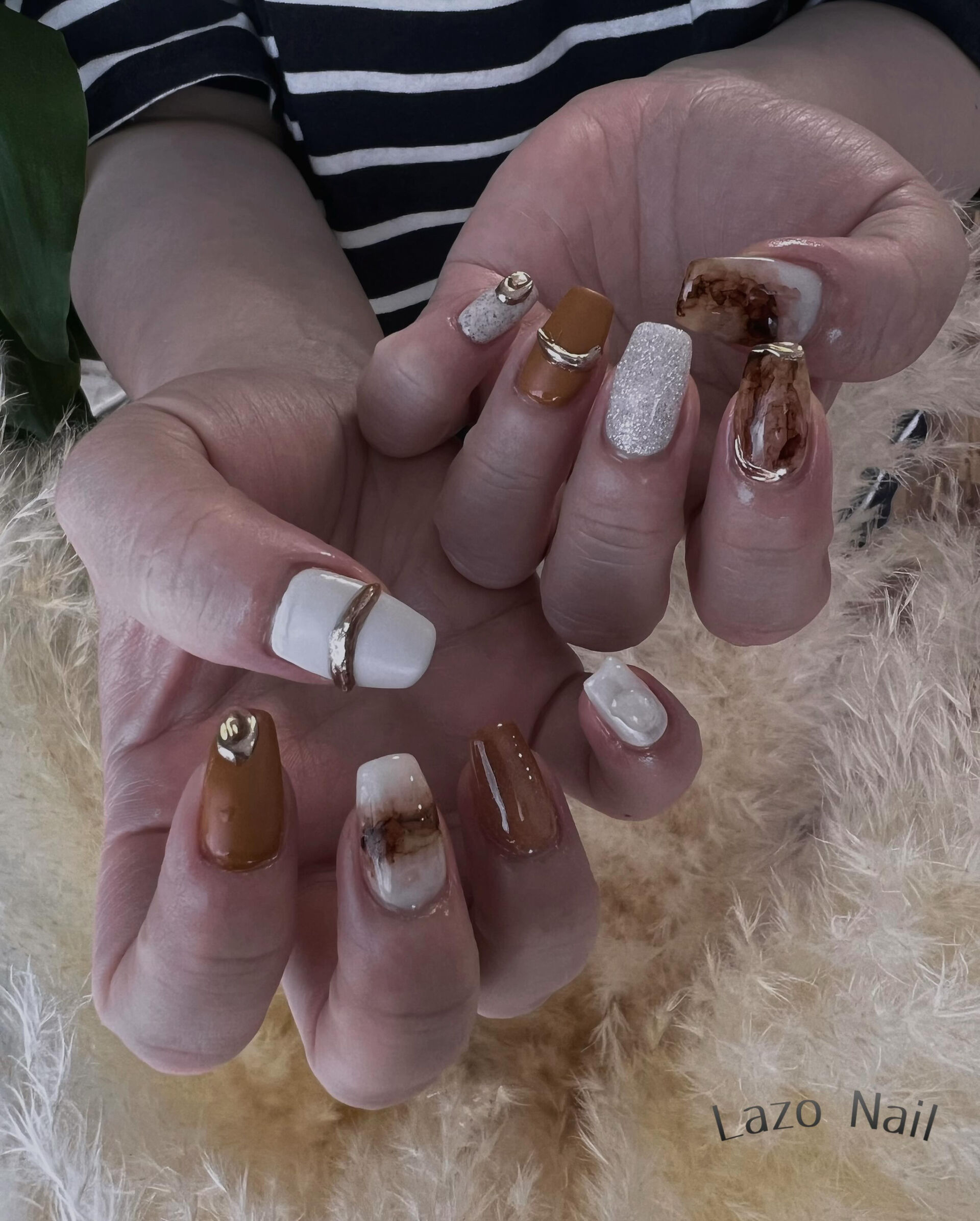 🤎 ニュアンスネイルで、大人のアート指先 🍂