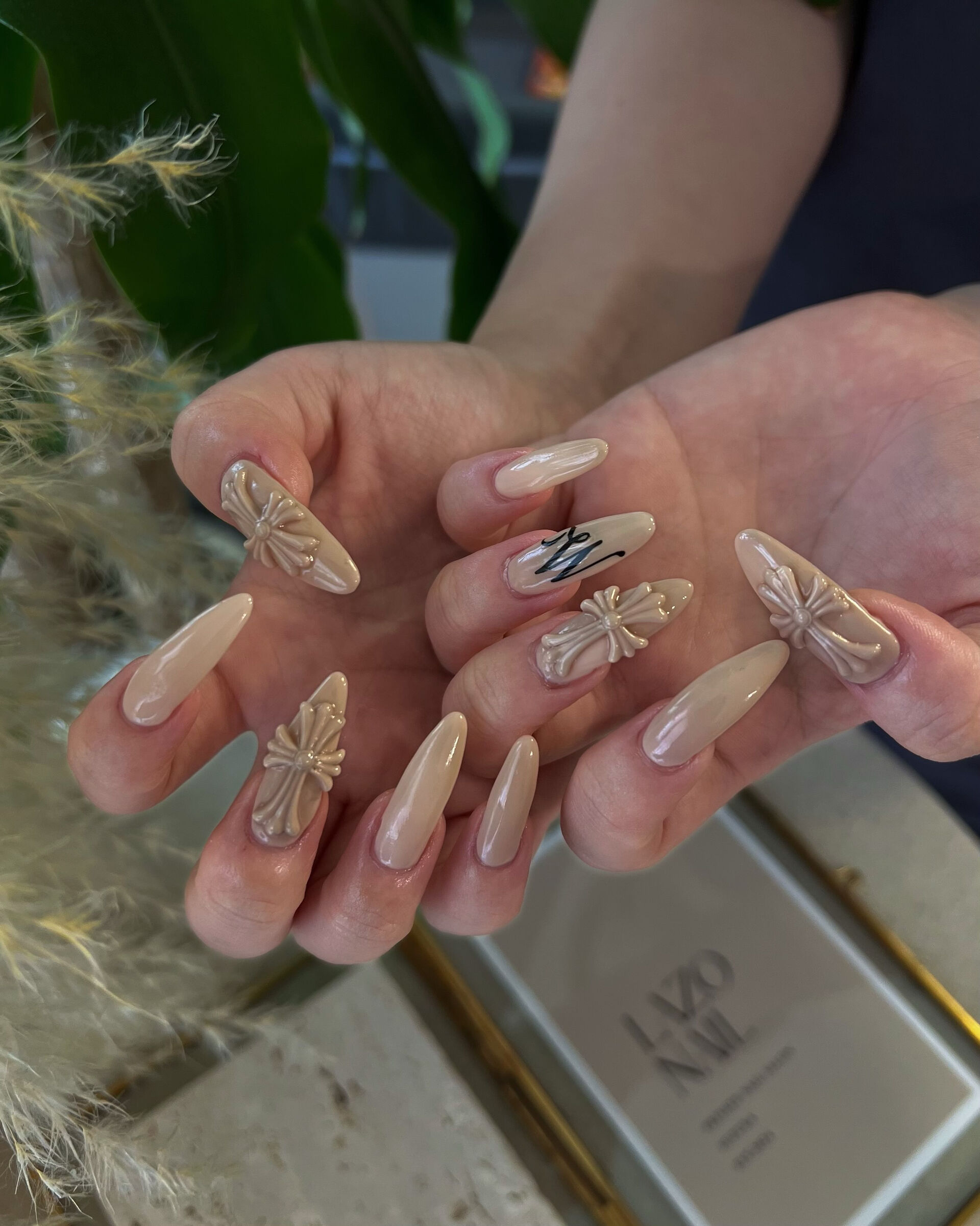 🤍 Chrome × Initial nail 🤍